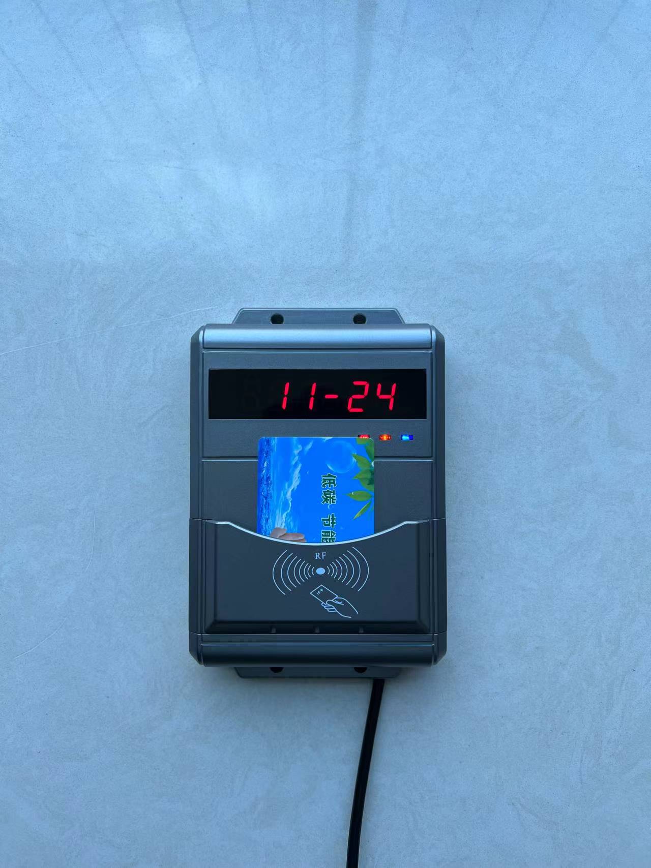 校園插卡淋浴系統(tǒng) IC卡校園節(jié)水器 淋浴計費插卡機